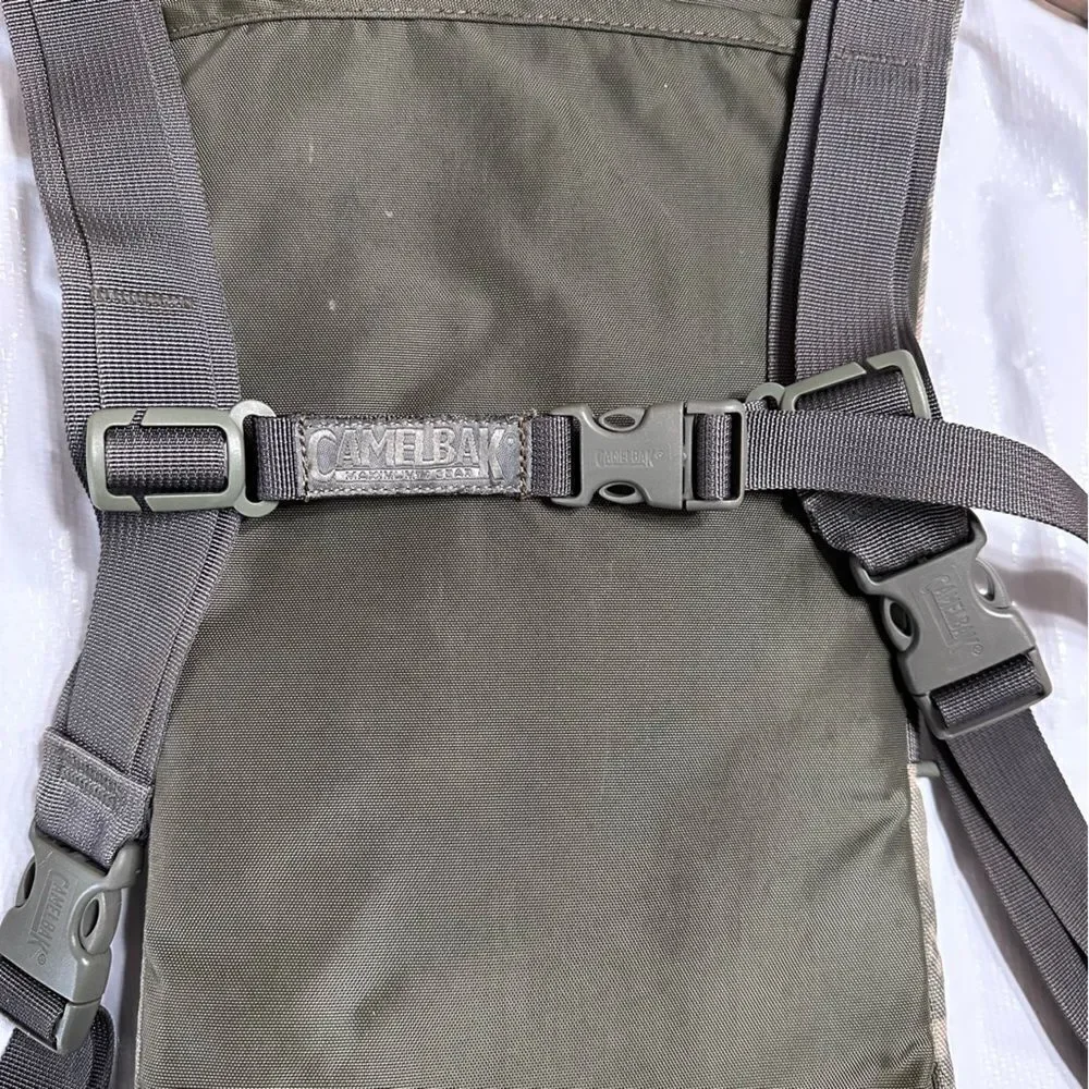 Camelbak Camo print Maximum Gear Thermobak 3 liter 100oz Hydration System